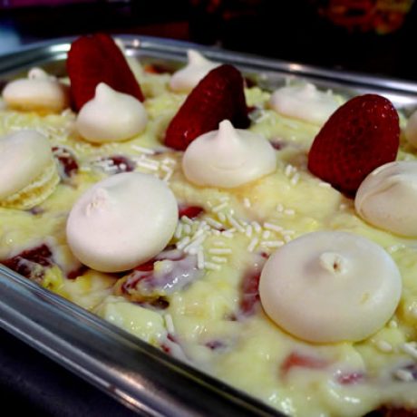 Pavê de Morango dos Deuses