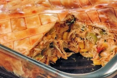 Torta fácil de Frango Com Massa de Pastel